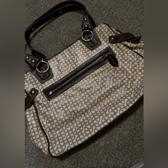 Vintage Coach Bag in Coated Canvas with Leather Trims and Straps - Picture 4 of 7